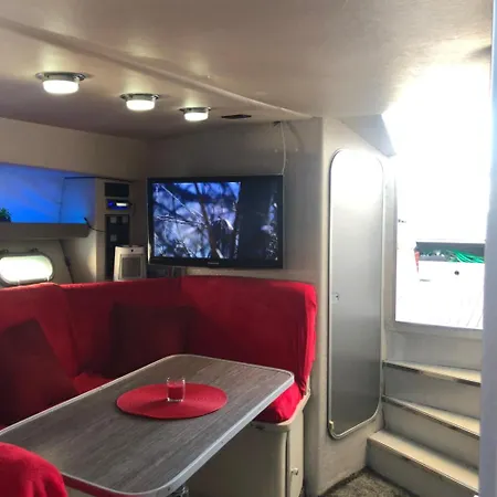 Bateau 11metres Jacuzzi Tout Confort Botel